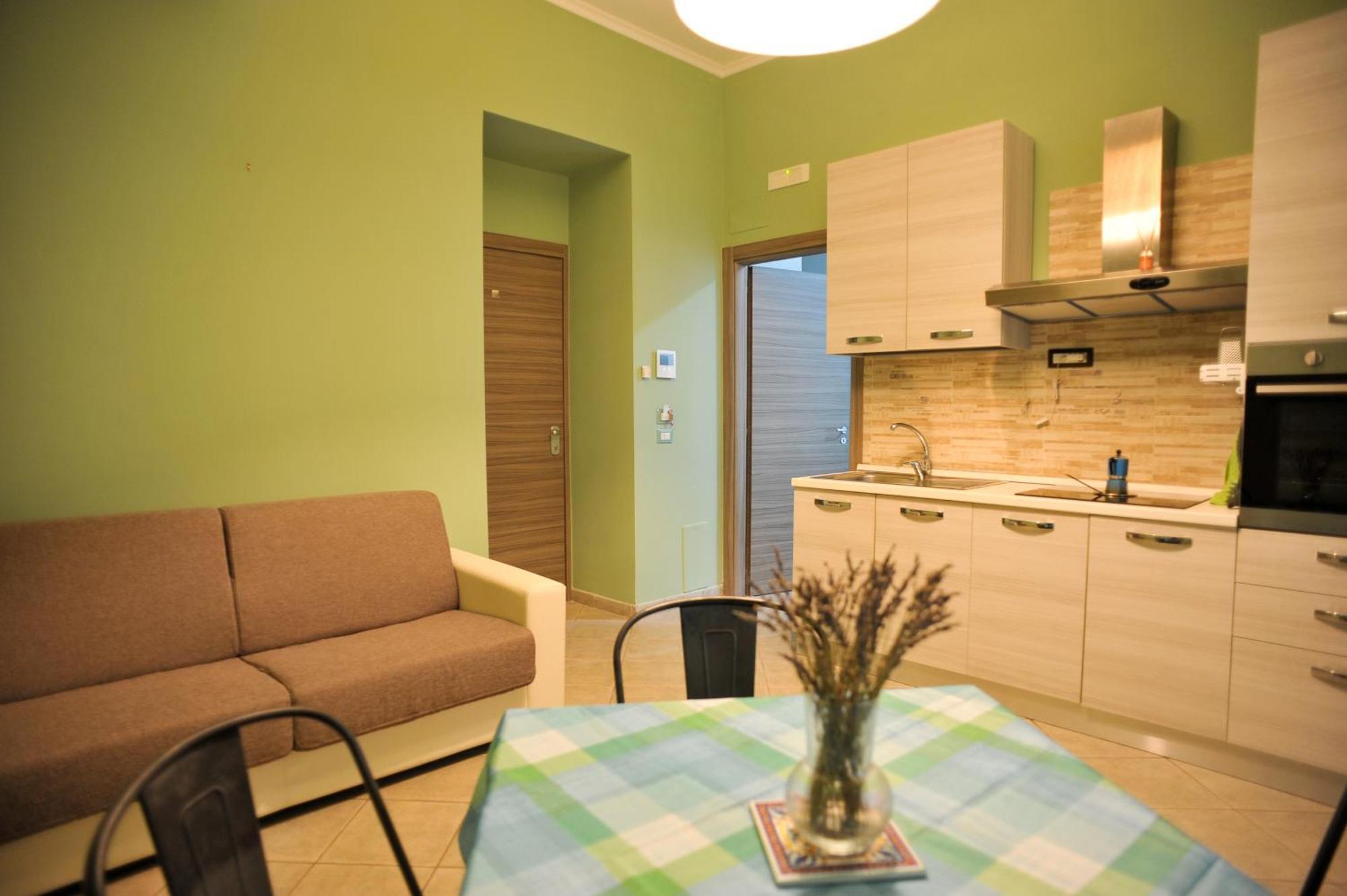 In Center Apartaments Σαλέρνο Εξωτερικό φωτογραφία