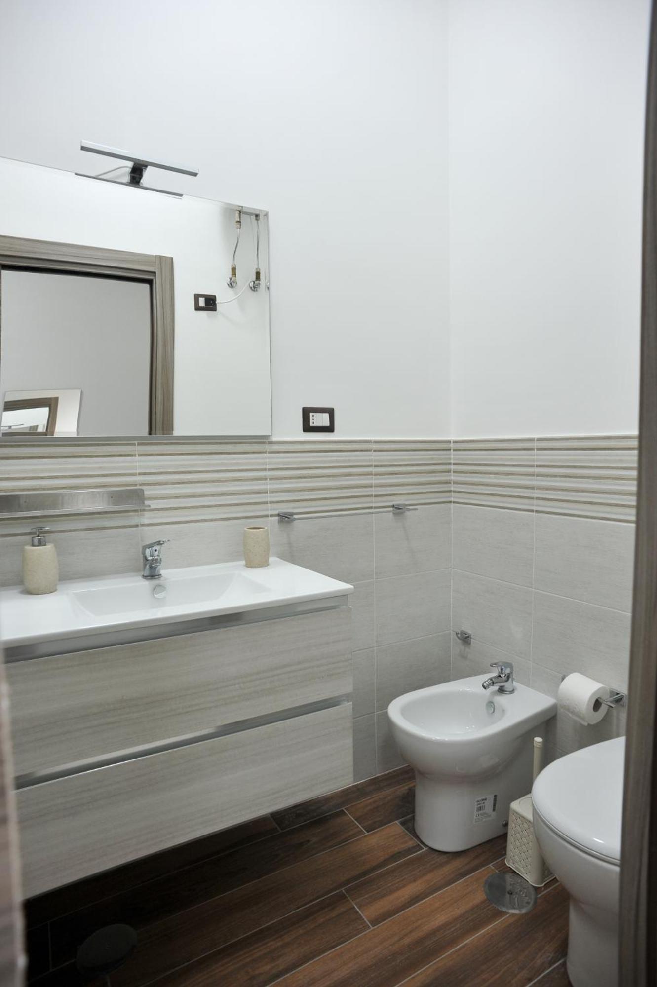 In Center Apartaments Σαλέρνο Εξωτερικό φωτογραφία